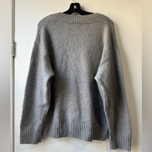 Reformation Gray V-Neck Men's Sweater - Picture 5 of 15